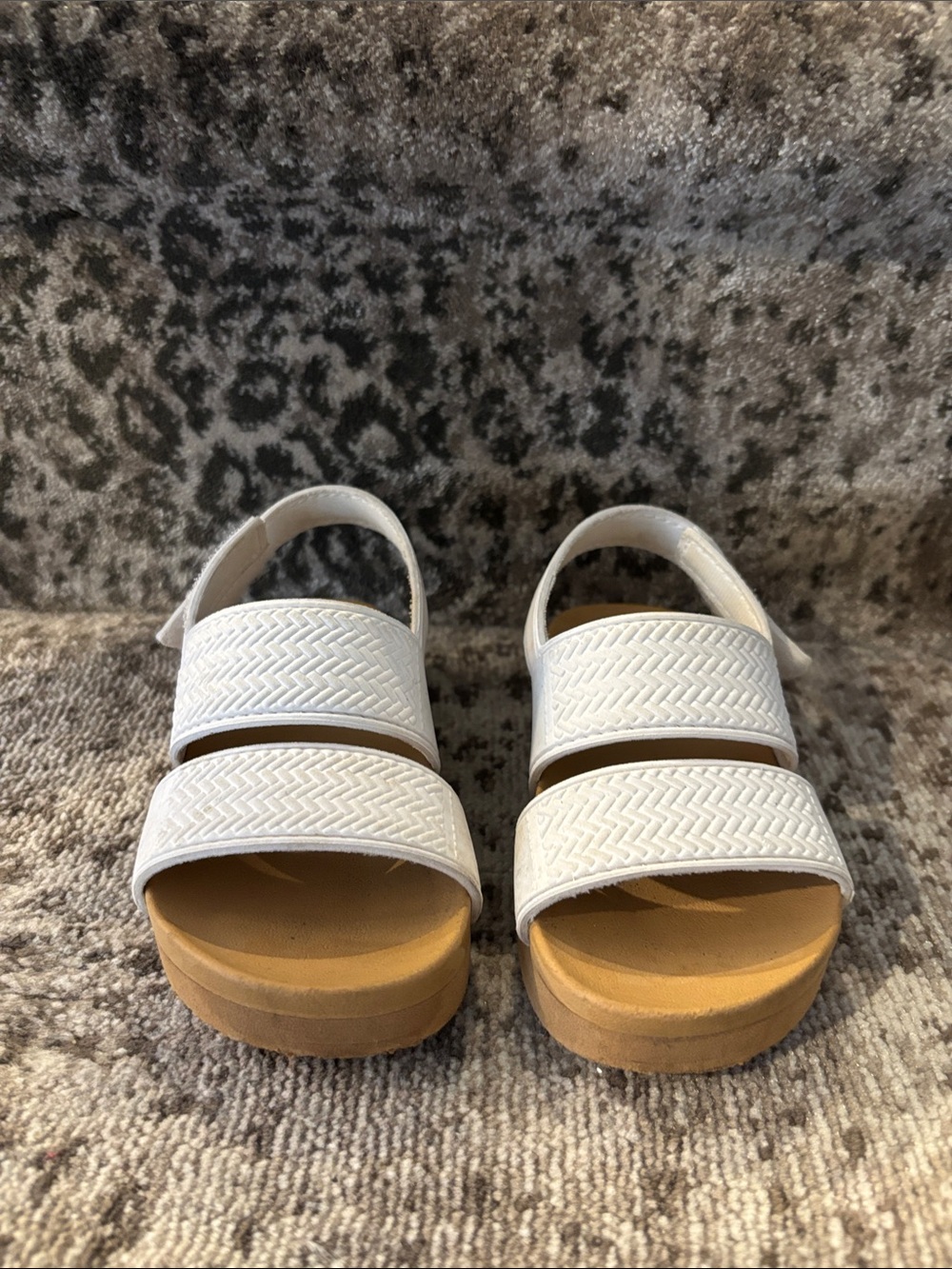 Reef Kids White Sandals with Tan Footbed
